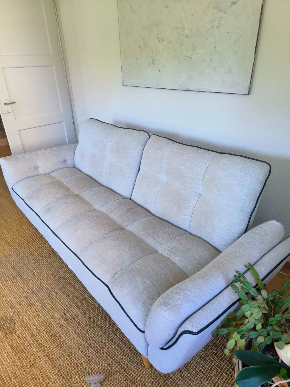 Sofas: Schlafsofa hellgrau mit schwarzer Keder-Umrandung – D'occasion à Frauenfeld par mia_7h75 2