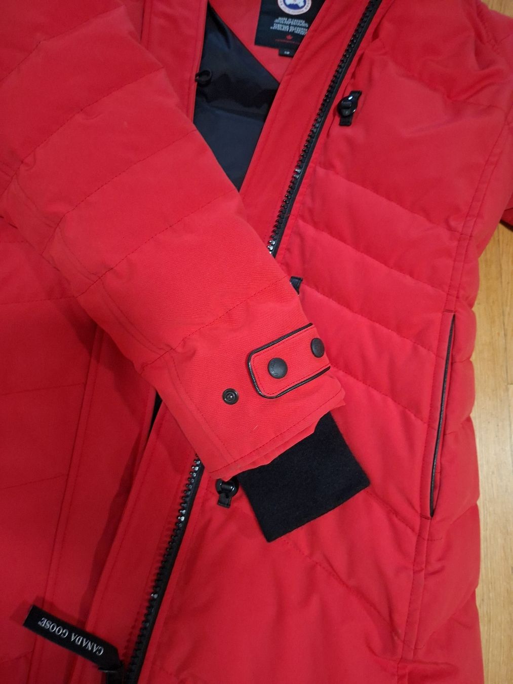 Canada Goose Cappotti: Canada Goose Arctic Program Damen Parka – Grösse S – Usato da Kloten venduto da Szilvi15 4