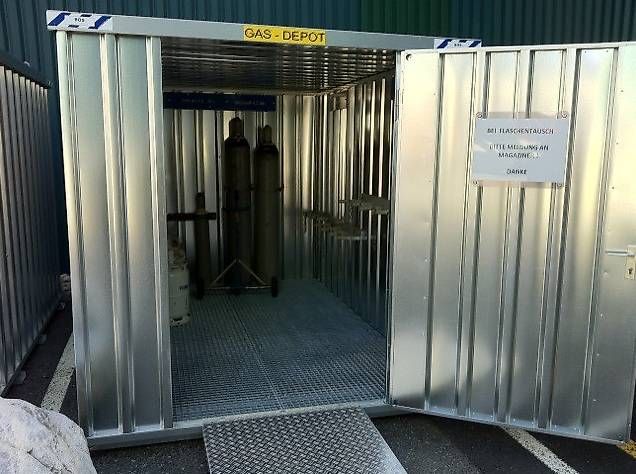Conteneurs de construction: Lagercontainer Neu 300/2,10m – D'occasion à Mauren par Fuerst1 4