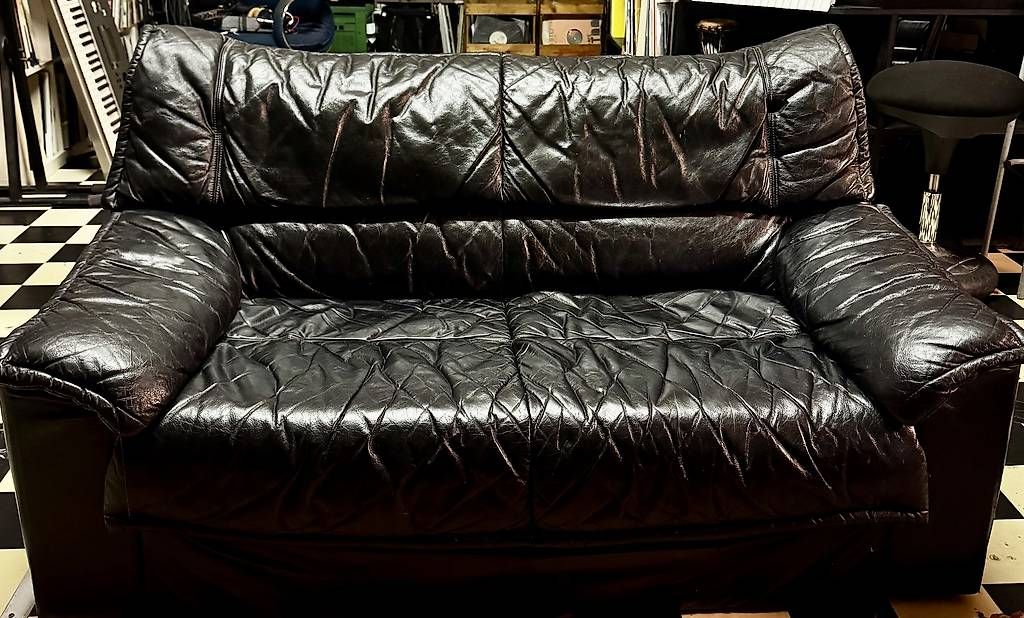 Sofas: Vintage Leder Sofa – Gebraucht aus Zürich von Gordinimix 2