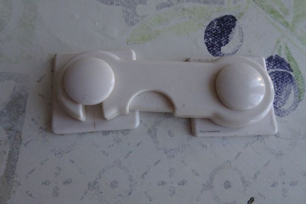 PACKOVE Doppelseitiges Klebeband 100 Stück - Für Kleidung & Haut