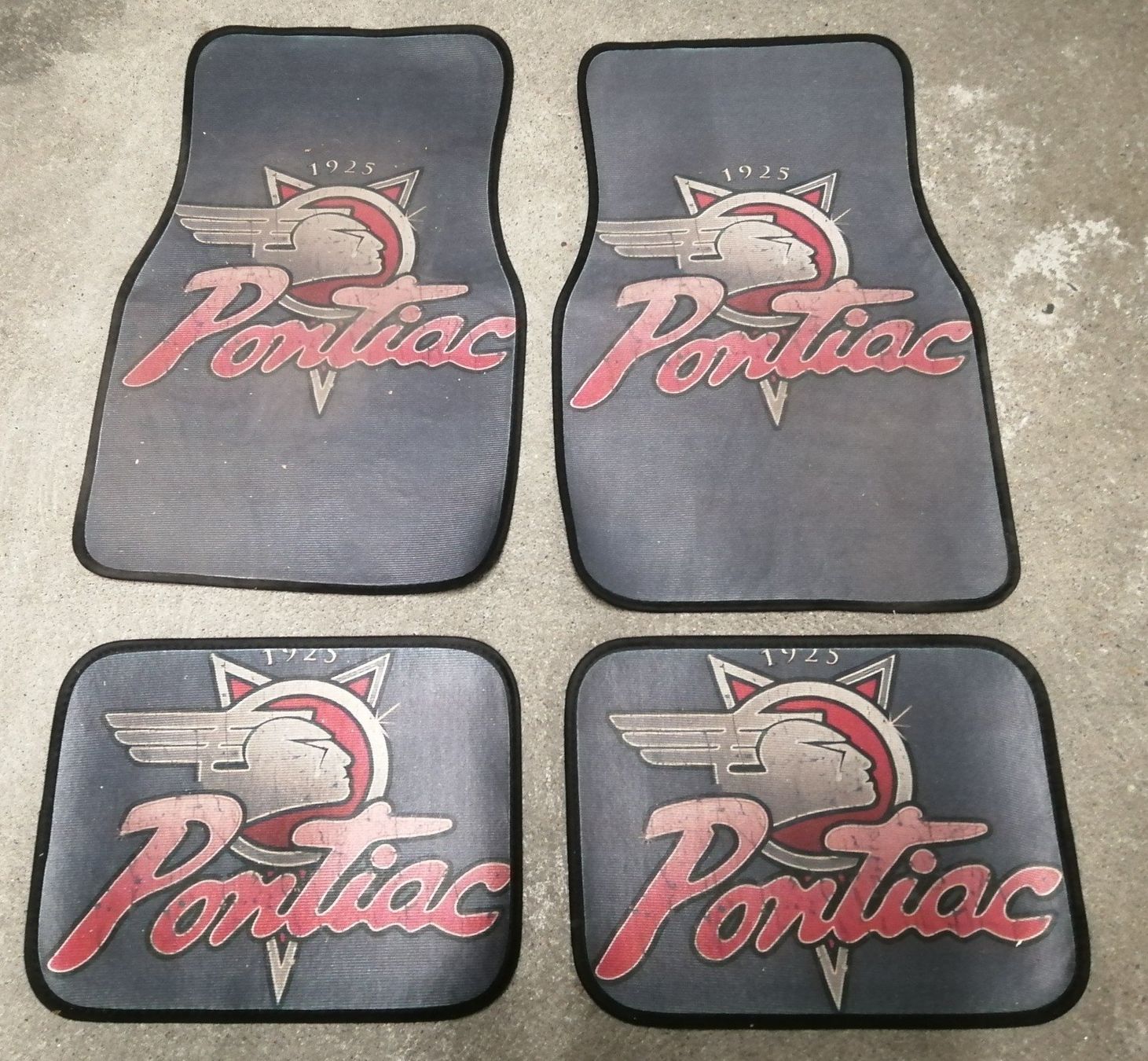Tappeti & Tappetini: Pontiac Vintage - Autoteppich-Set – Nuovo (secondo la descrizione) da Bern venduto da Prasolux