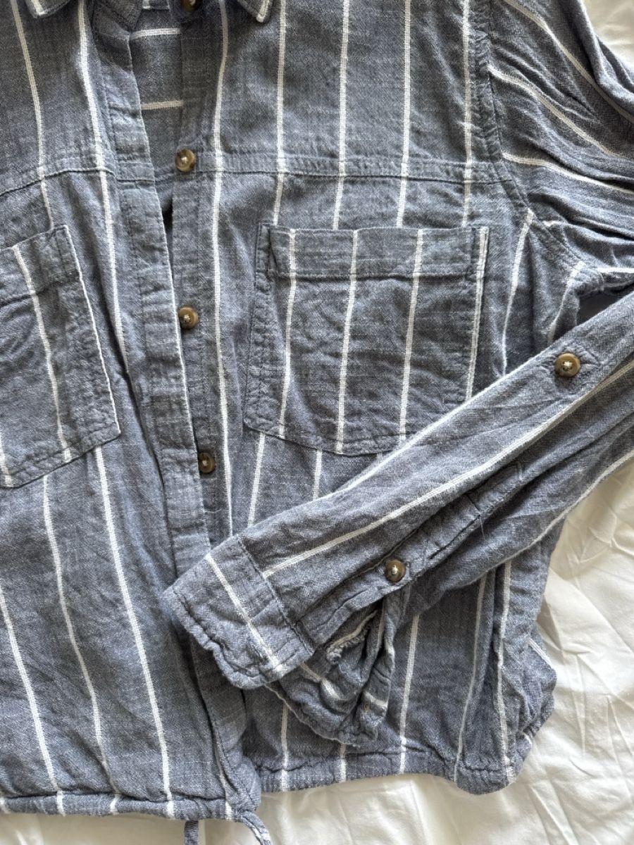 Abercrombie Blusen: ABERCROMBIE Bluse blaugrau Gr. M – Gebraucht aus Zürich von maleaaa 1
