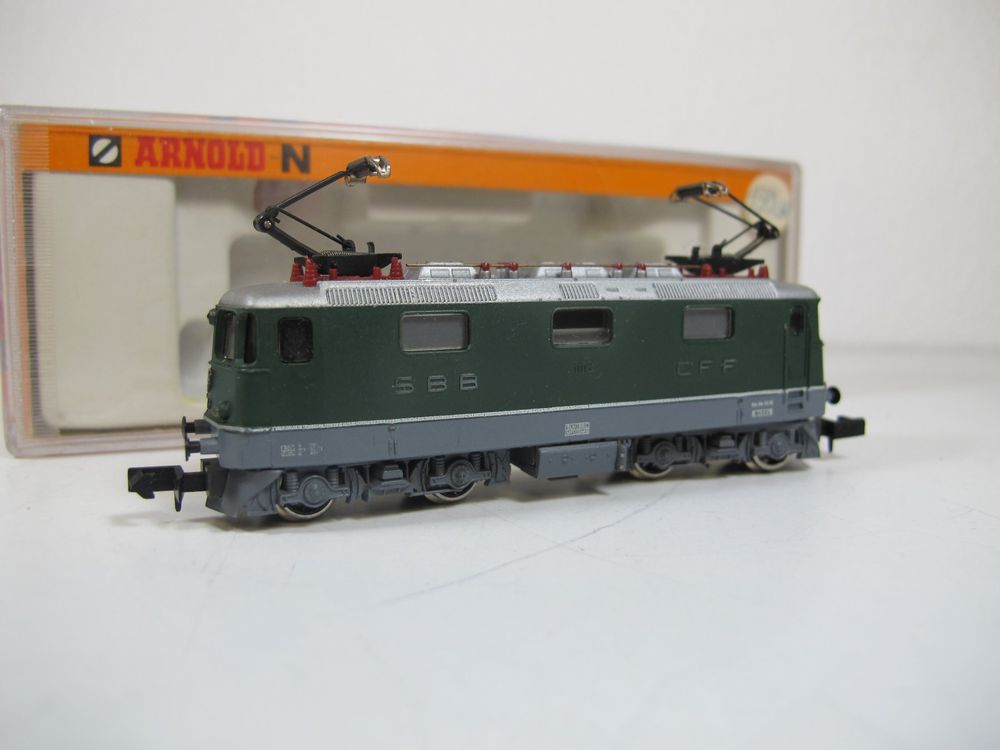 Locomotive Arnold N 2413 – SBB CFF – Électrique – Échelle N – Jamais Roulée – En Boîte