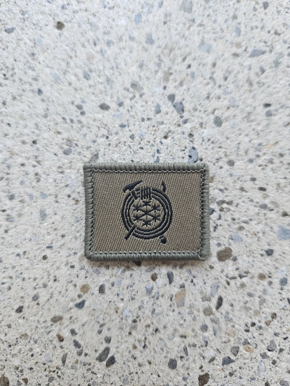Placchette & Badge: Funktionsabzeichen Gebirgsspez. mit klett *** – Nuovo e nell'imballaggio originale da Riedholz venduto da fr_sIruP