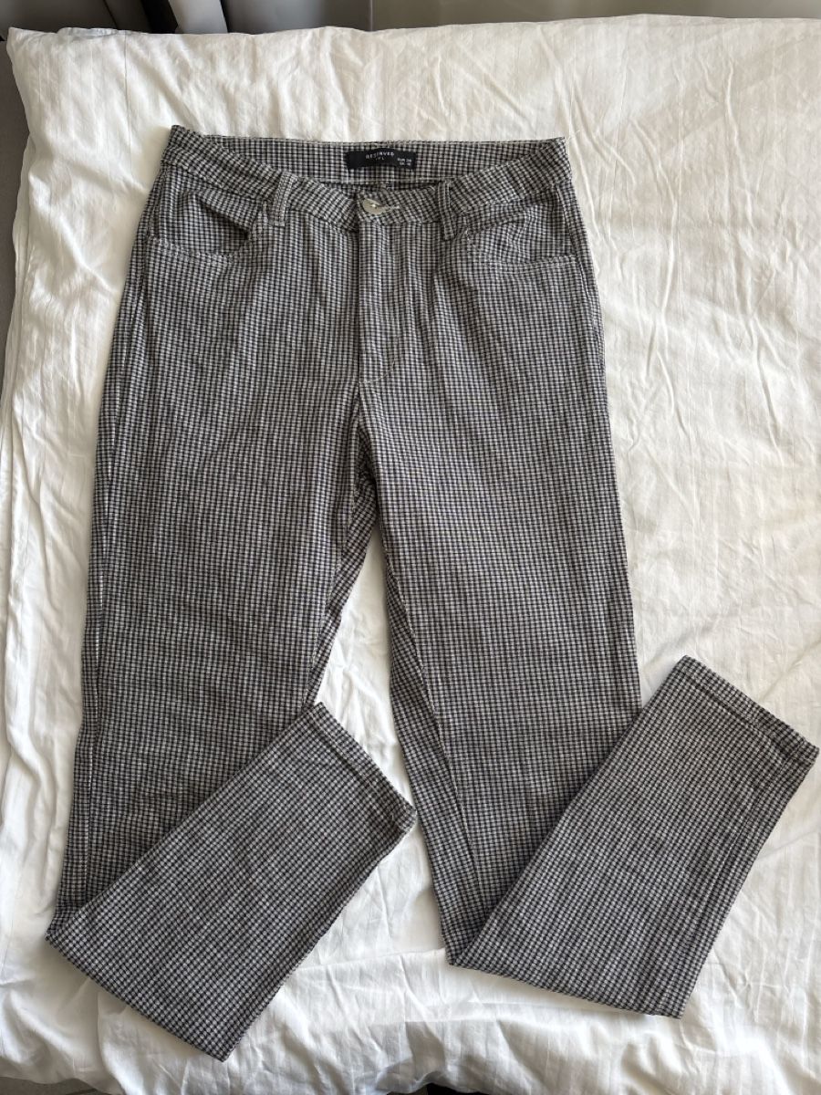 Jeans: Jeans Damen Reserved – Nuovo (secondo la descrizione) da Pfäffikon ZH venduto da Coffee44