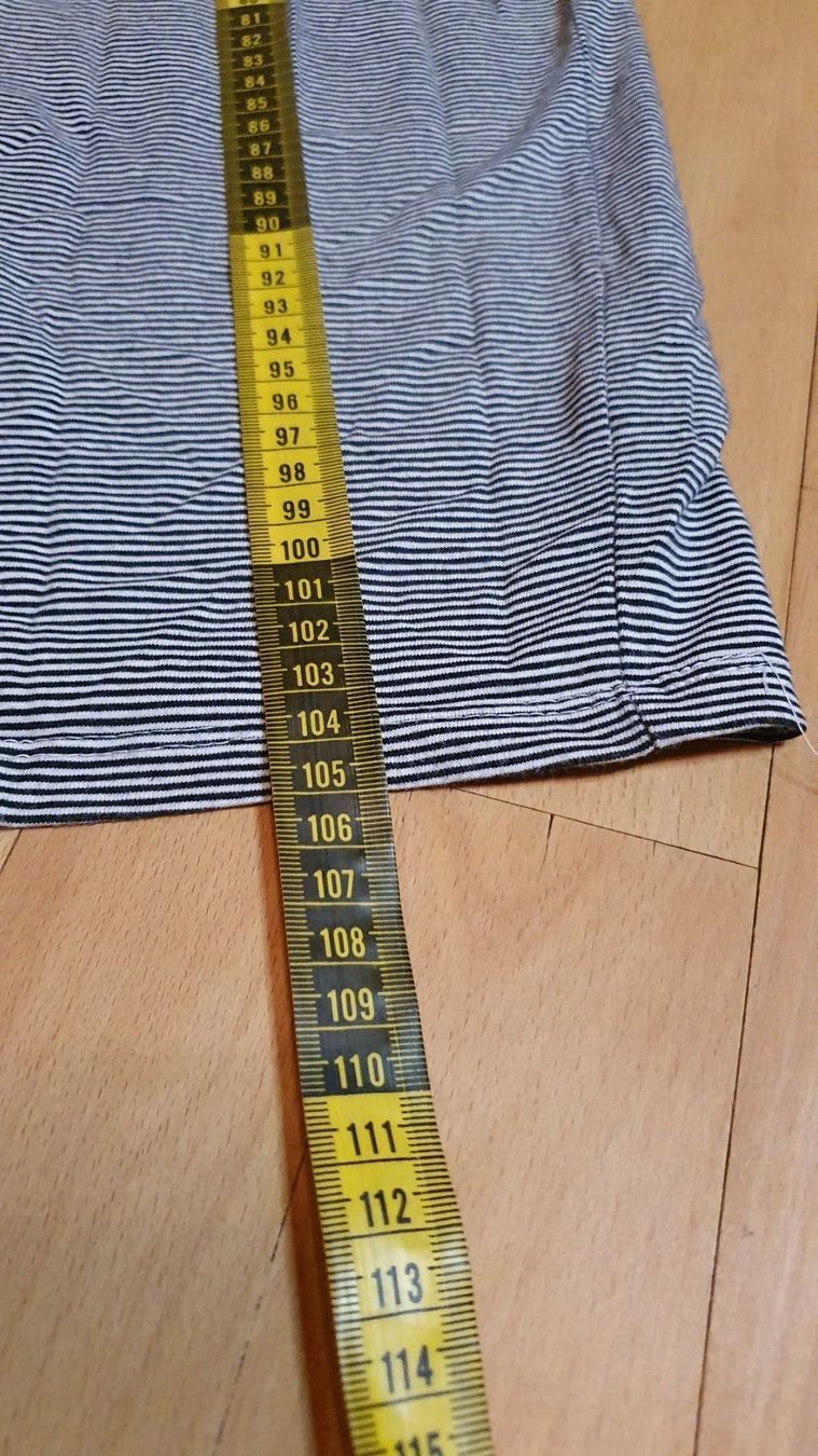 Vestiti: Figurbetontes Langarm-Kleid Gr.M gestreift – Usato da Wald ZH venduto da CapLux 2