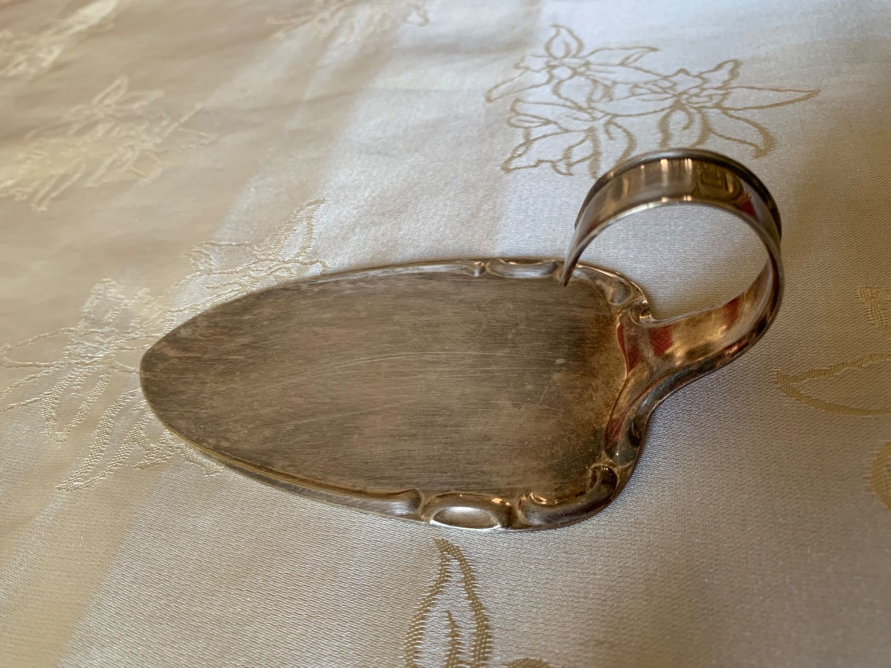 Löffel: ANTIQUE PELLE À TARTE SIGG – Gebraucht aus Dompierre FR von fat_xth5