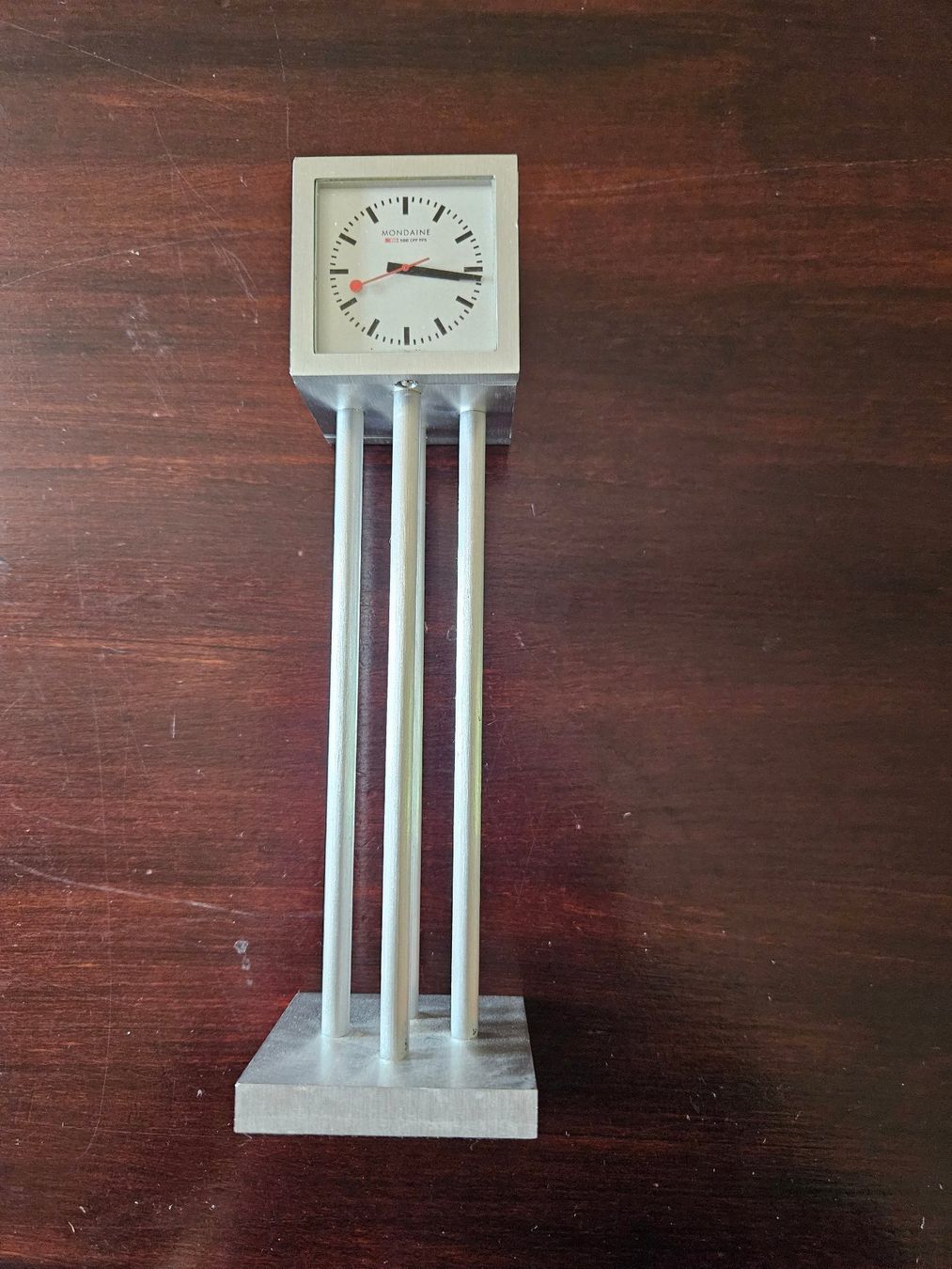 Mondaine Orologi da terra & Orologi da parete: kleine Standuhr – Usato da Zürich venduto da tschudin.barbara