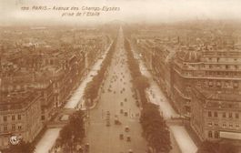 Paris, Avenue des Champs Elysees