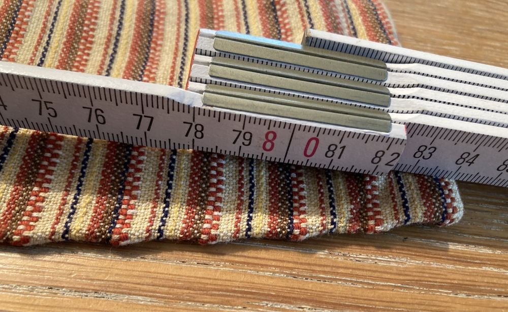 Costumi: Trachtenschürze aus Leinenstoff – Usato da Gränichen venduto da SabineZ01 4