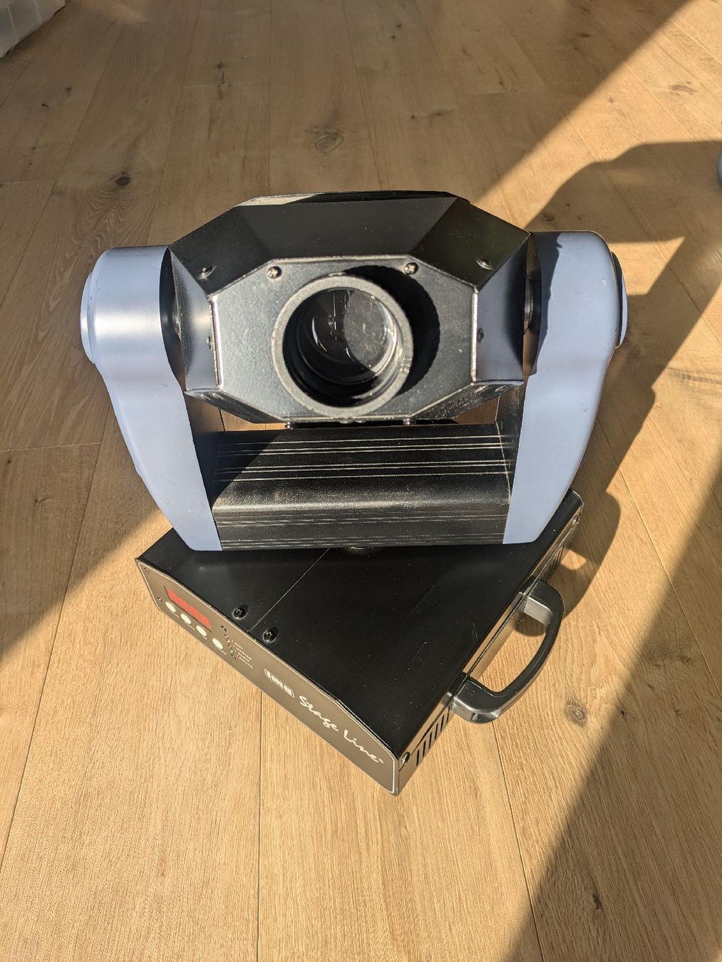 Lampen: IMG Stage Line Twist-25 Moving Head – Gebraucht aus Goldingen von MrRobsen