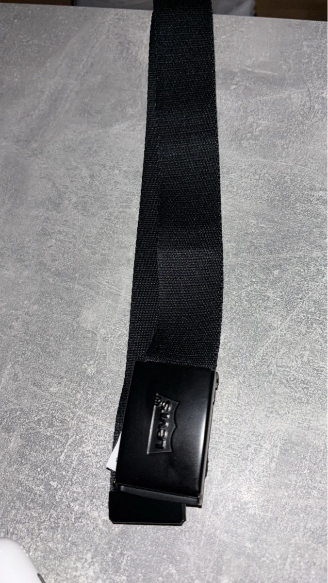Levi's Cinture: Levis Gürtel schwarz neuwertig – Nuovo (secondo la descrizione) da Glattbrugg venduto da S_ch_ 3