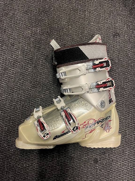 Scarpe da uomo: Skischuhe Grösse 39  – Usato da Zürich venduto da Uki02