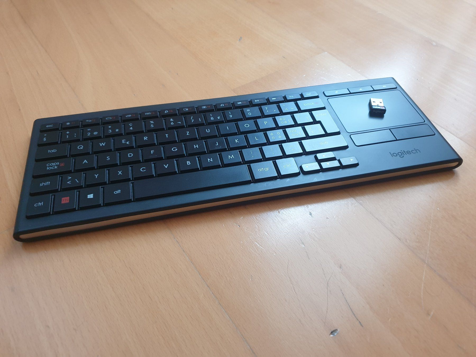 Logitech Tastaturen: HTPC Tastatur/Maus, Logitech K830 – Gebraucht aus Bischofszell von DaeAnderDog