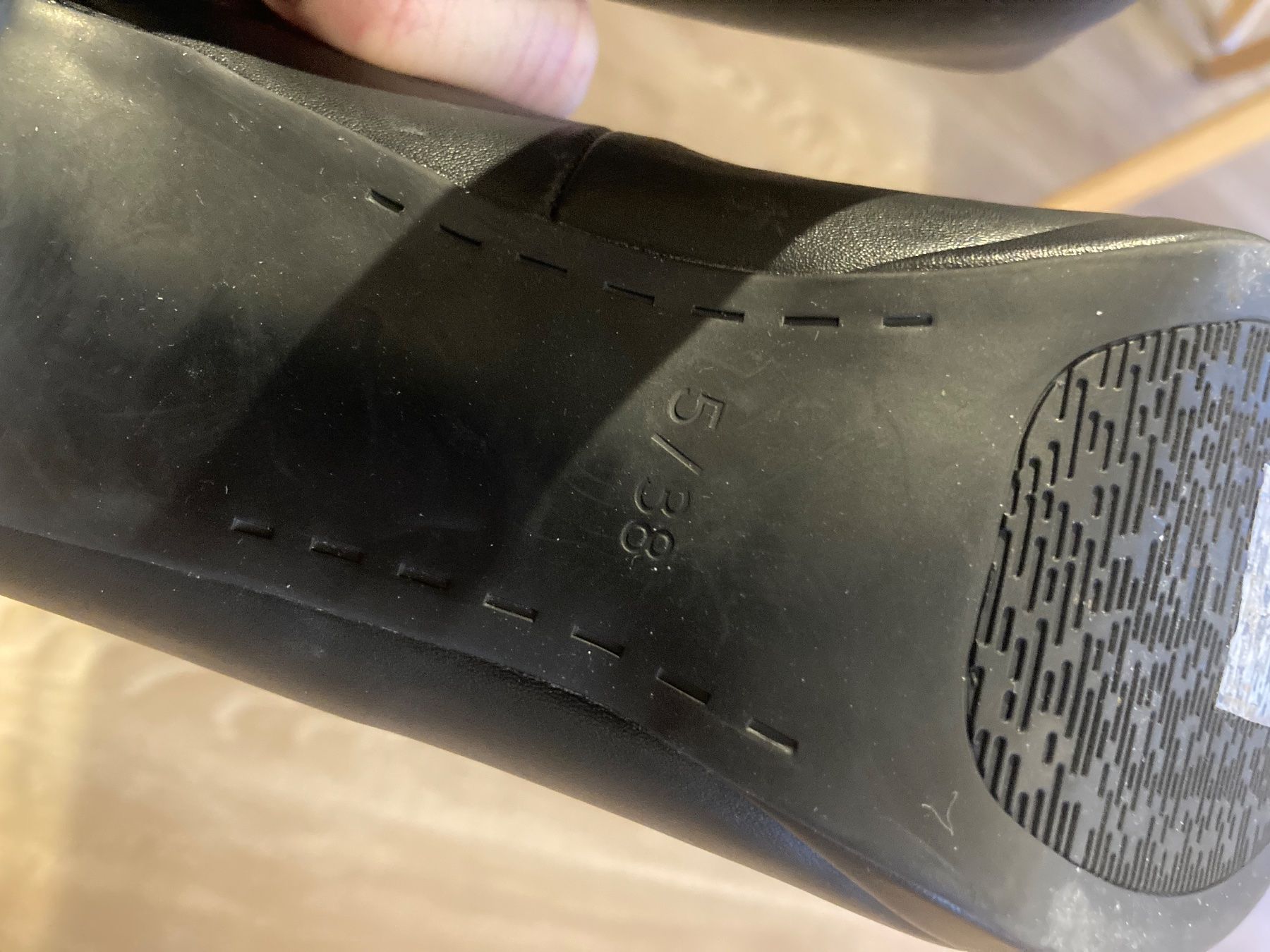 Damenschuhe: Absatzschuhe wie neu – Gebraucht aus Grächen von jan_9wyc 4