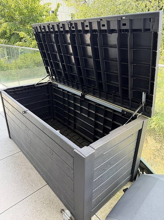 Auflagenboxen: Coffre jardin – Gebraucht aus Bremblens von ltheintz 1