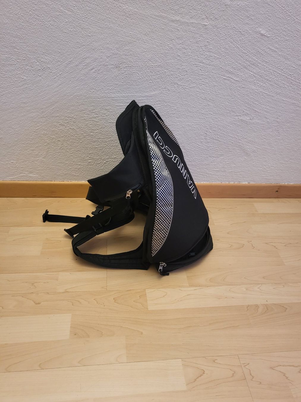 Vanucci Sacs à dos: Rucksack VANUCCI schwarz + Bauchtasche – D'occasion à Pfäffikon ZH par telve 3