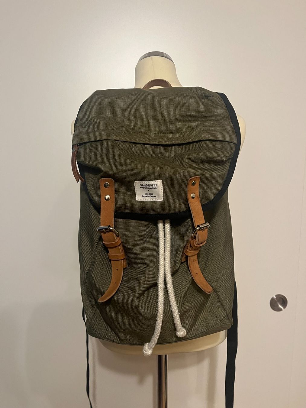 Sandqvist Zaini: Rucksack / Sandqvist / Oliv – Usato da Zürich venduto da laudomai