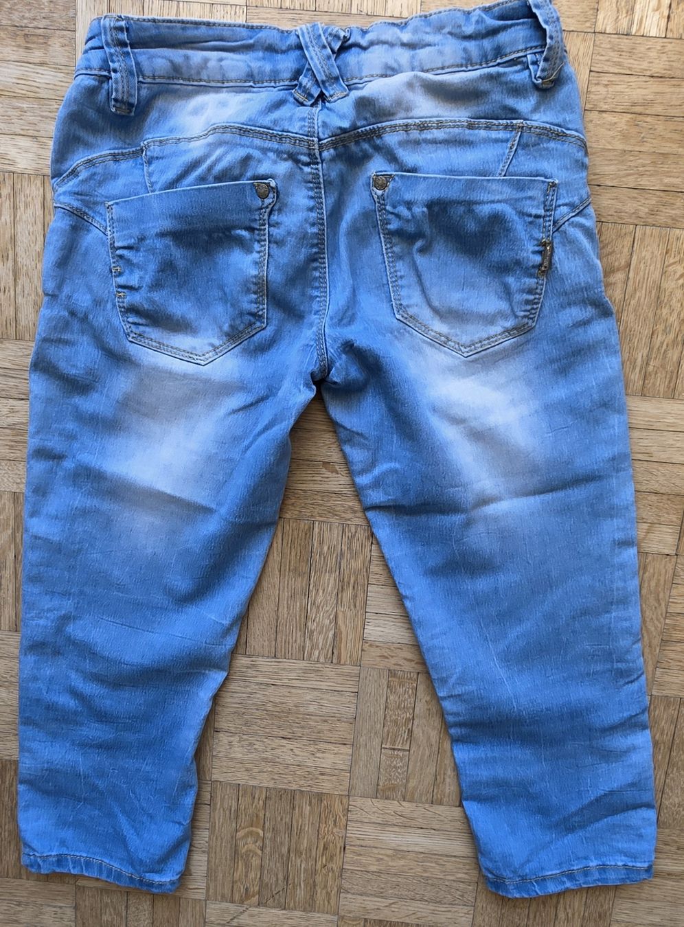 Pantaloni: Bermuda/jeans 3/4 idéal été taille 36 – Usato da Yverdon-les-Bains venduto da van_dq65 5