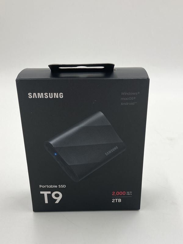 Samsung Dischi rigidi: SAMSUNG | T9 | Portable SSD | 2TB | Schwarz – Usato da Wittenbach venduto da Restwert_St-Gallen