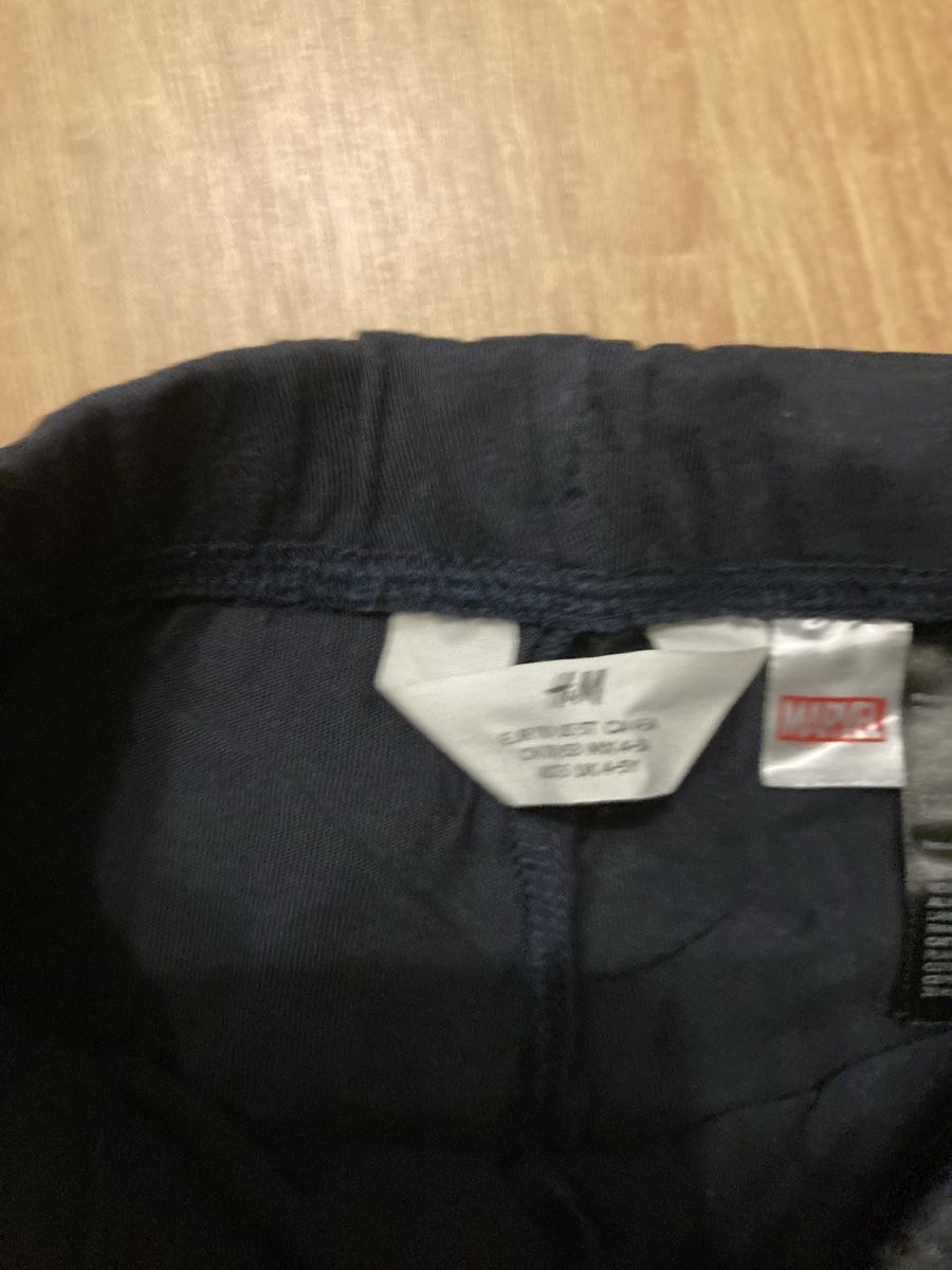 Hosen: Kinder Avengers Shorts Gr.110 – Gebraucht aus Emmenbrücke von JJ_89 2