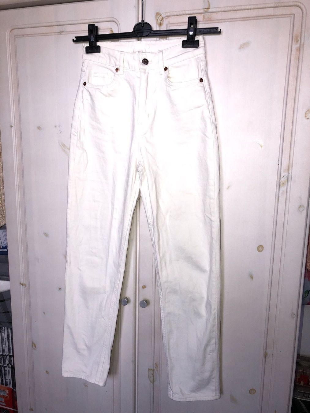H&M Jeans: Jeans von H&M Gr. 34 – Usato da Balsthal venduto da Katzenfan99