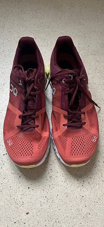 On Scarpe da uomo: On-Schuhe Herren (40.5) – Usato da Zürich venduto da celiib 1
