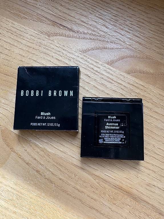 Make-up: BOBBI BROWN Blush "Avenue Shimmer" – Usato da Bern venduto da UrezzaC 2