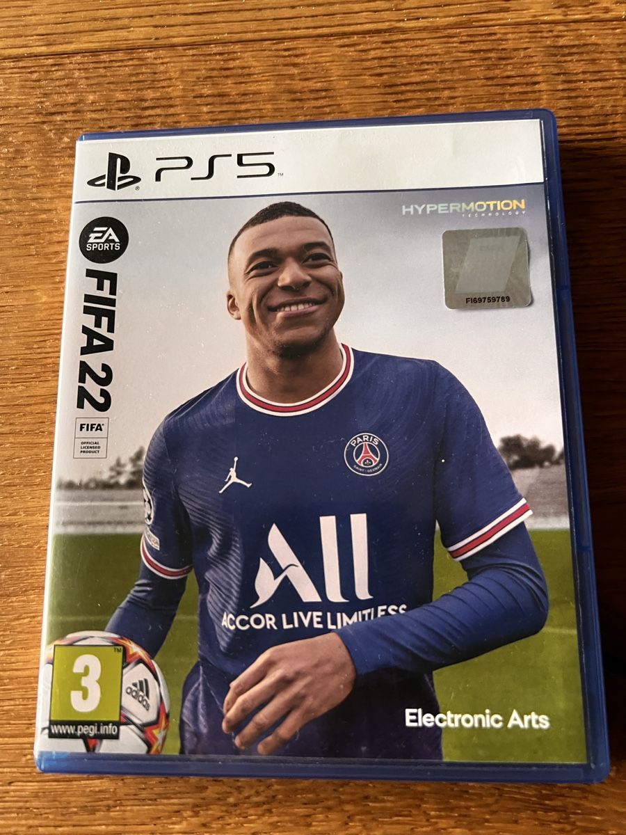 Jeux: FIFA 22 - PS5 - Excellent Condition – D'occasion à Altendorf par Angie__Z