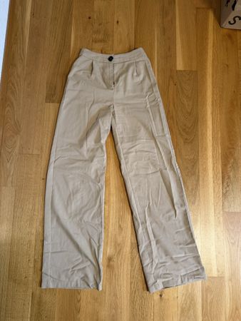 Bershka Beige Stoffhosen