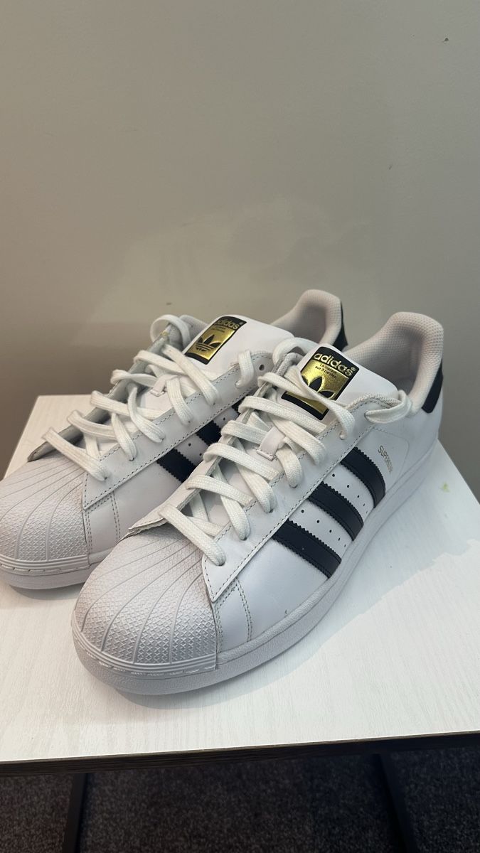 Adidas Scarpe da uomo: Adidas Superstar taille 48, neuves – Nuovo e nell'imballaggio originale da Vevey venduto da Dont.give.up