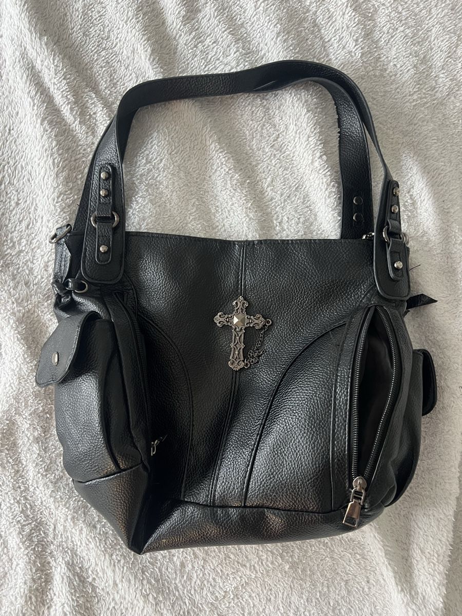 Sacs femmes: Leder Kreuz Tasche – D'occasion à Birsfelden par kik_qtt8