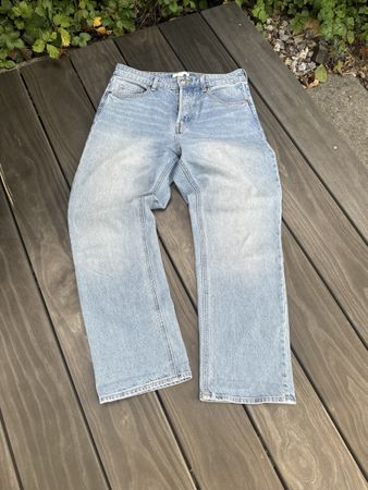 H&M HIGH WAIST JEANS / BUTTON-FLY Gr. EUR 40 (Hellblau / Was