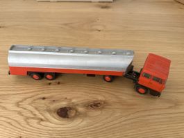 LION CAR 1:50 Lastwagen  ab 19.- 