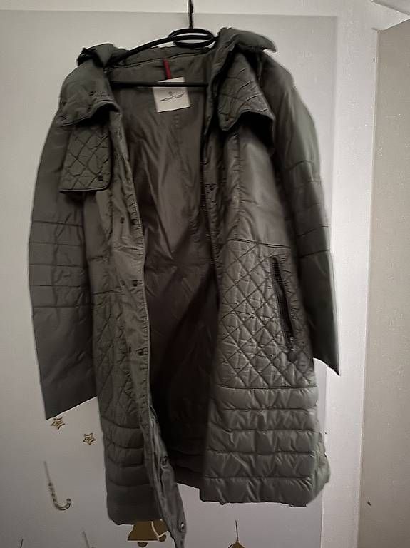 Giacche: Moncler Jacke S – Usato da Zumikon venduto da muca33