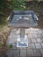 Holzkohle Standgrill Edelstahl gebraucht mit Rost 50x50 cm