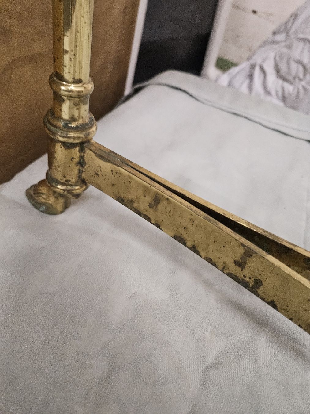 Tische: Ovaler Couch tisch Glasplatte Messinggestell Vintage – Gebraucht aus Rorschach von TimelessTrading 1