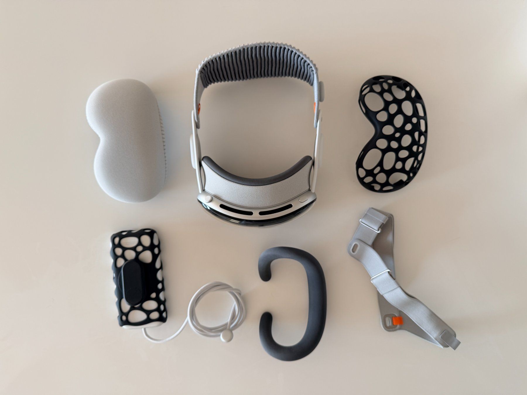 Apple Casco VR: Apple Vision Pro 512GB M2 with accessories – Usato da Zürich venduto da agirardello 1