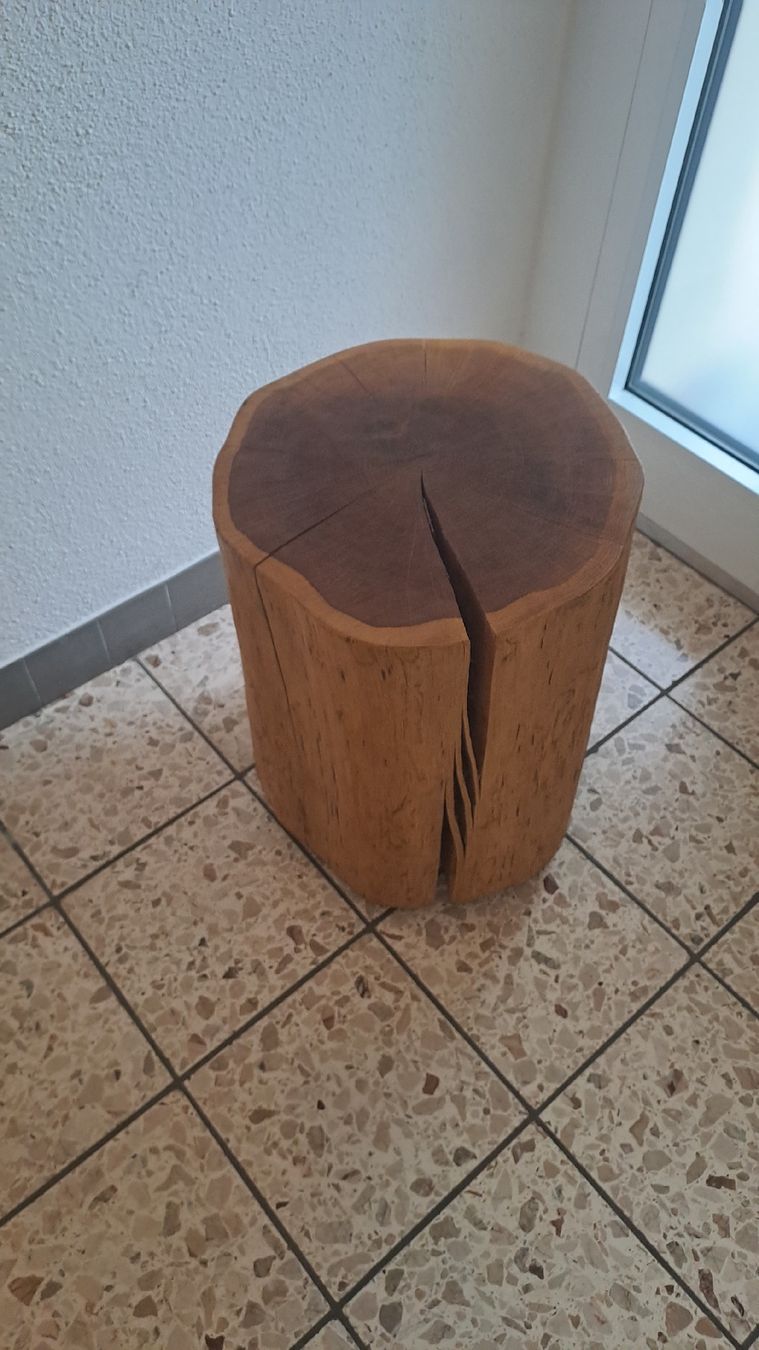 Hocker: Hocker aus Baumstamm – Gebraucht aus Knonau von Elly11
