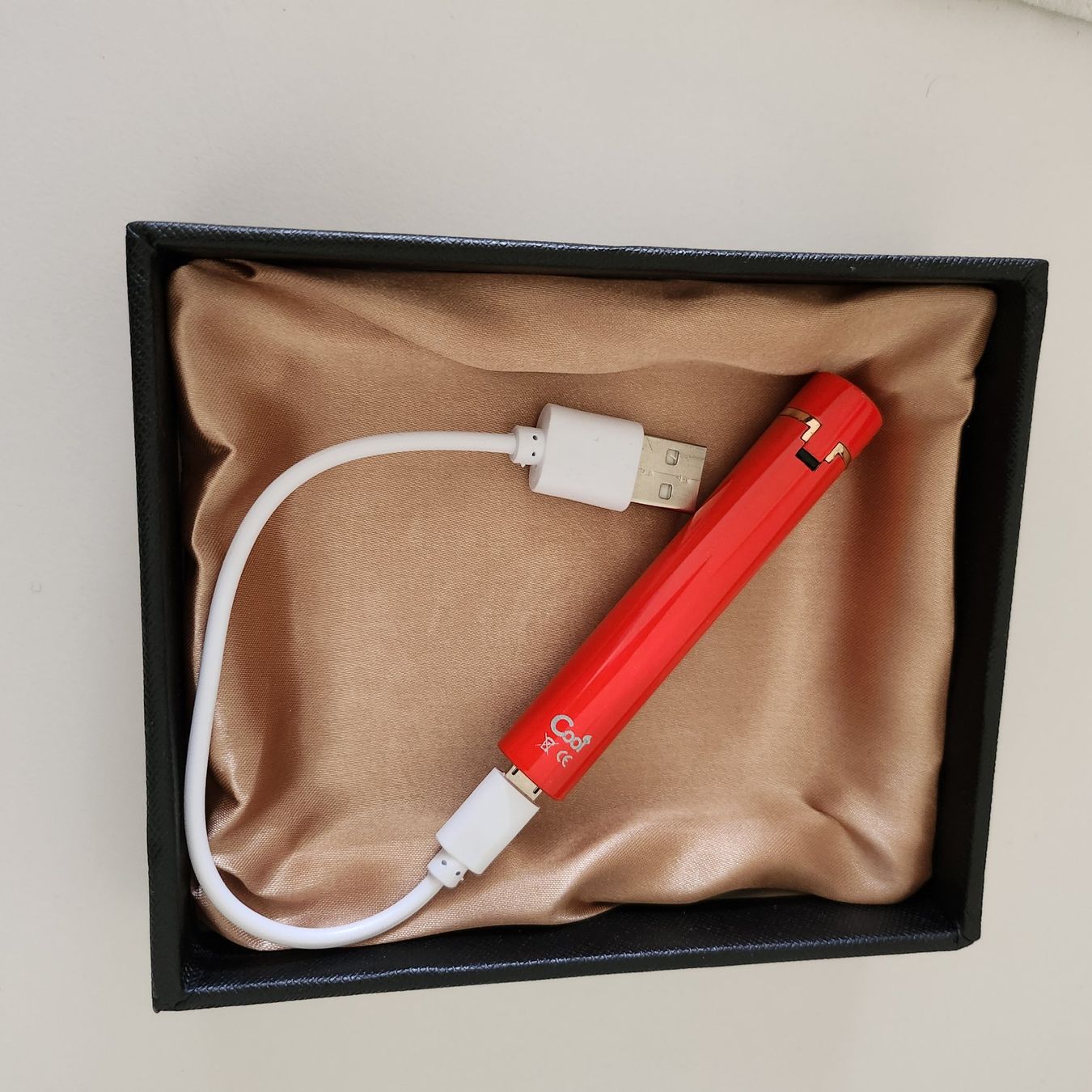 Briquets: Jean Claude cool USB Feuerzeug mit Probleme – D'occasion à Unterägeri par 0alfa0 1