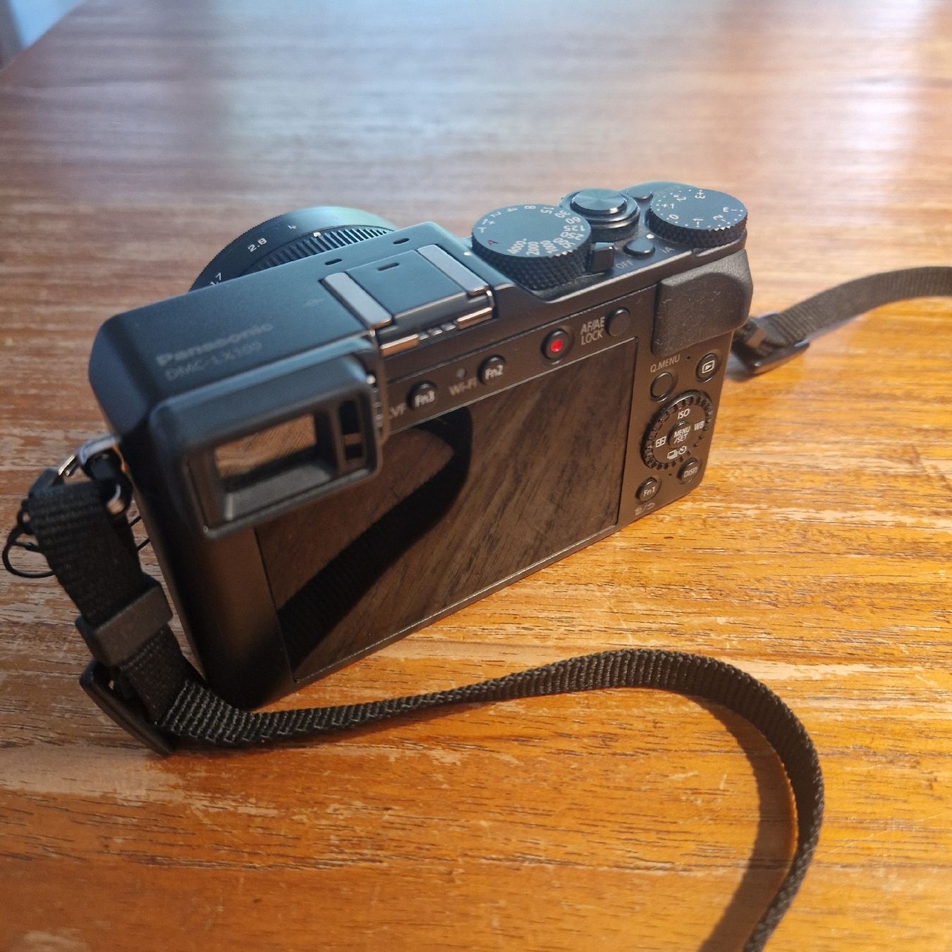 Panasonic Fotocamera: Panasonic Lumix DMC-LX100 – Usato da Pfeffingen venduto da Patrice85 2