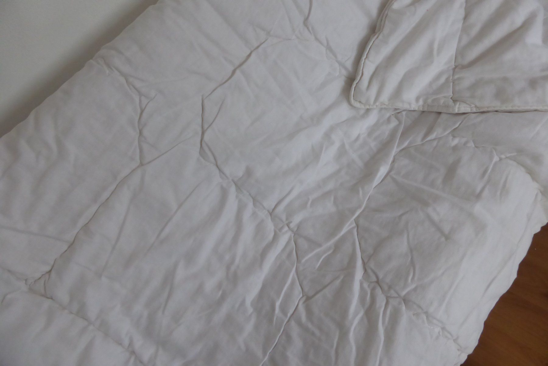 Coperte: Bettdecke Bambus 160 x 210 cm, gesteppt – Usato da Brunnadern venduto da vapiano 1