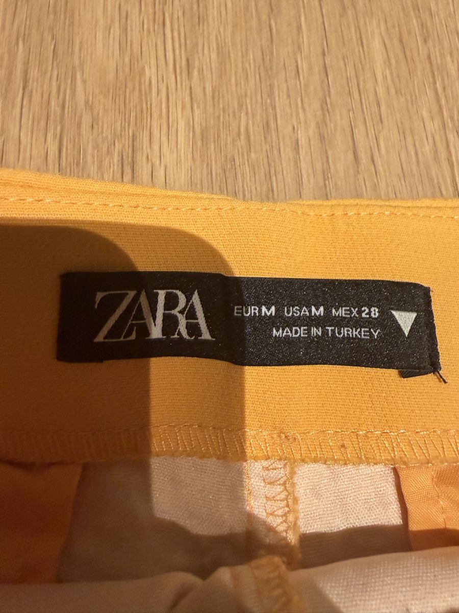 Zara Gonne: Zara Hosen Rock Gelb   – Usato da Muttenz venduto da Bea_dbr 4