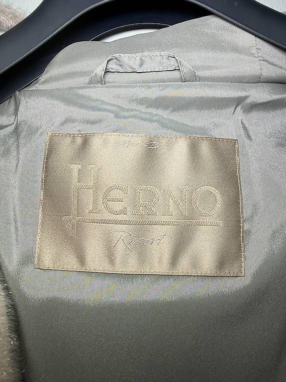 Vestes: Jacke von Herno – D'occasion à Nidau par Nintschgu 2