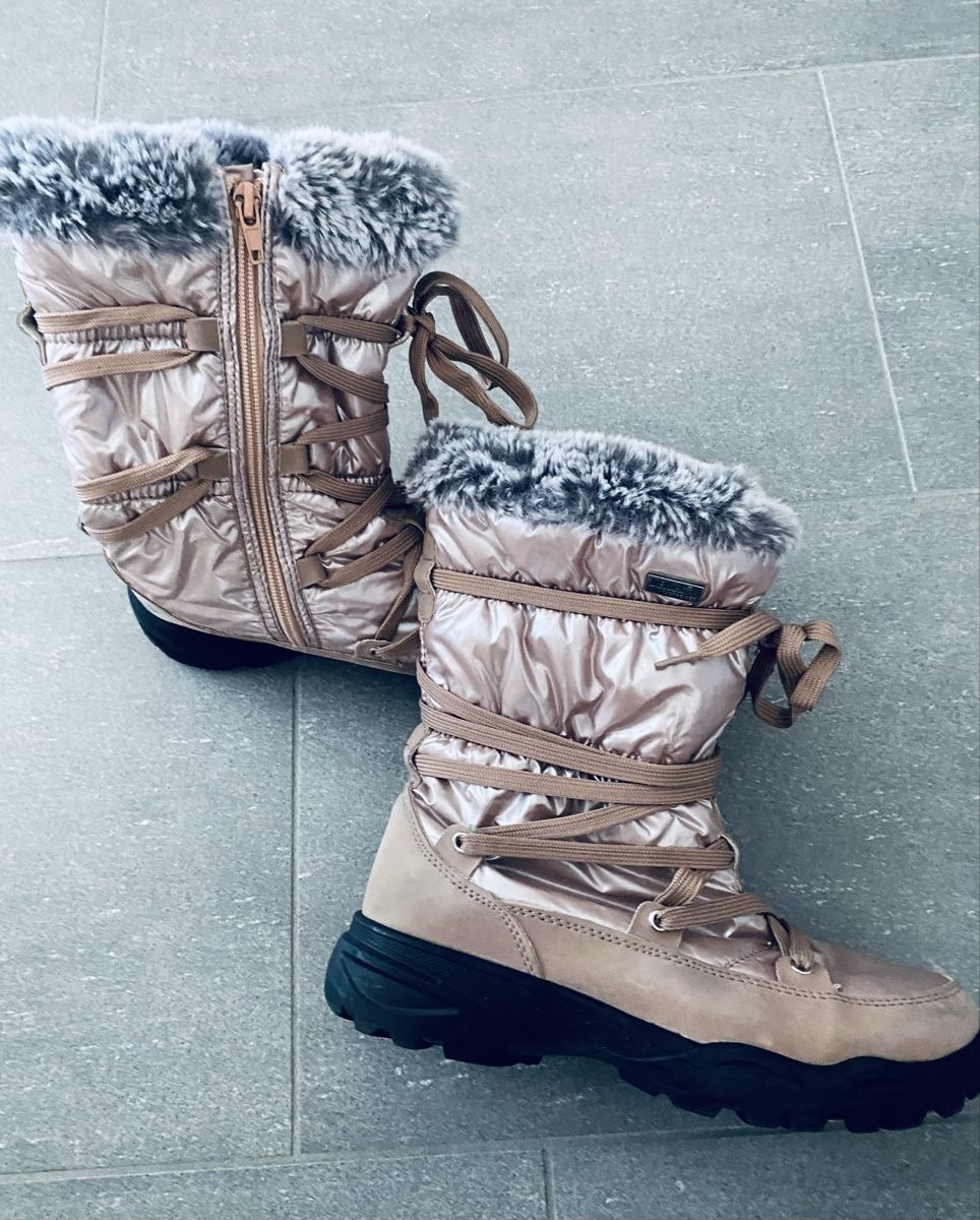 Scarpe da donna: SCHNEESCHUHE GRÖSSE 37 – Usato da Malters venduto da Kuettel1 1
