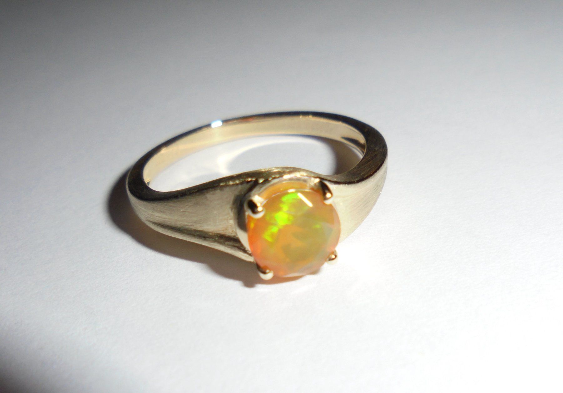 Anelli: Echtschmuck: Welo-Opal-Goldring. Grösse 56/18 – Nuovo (secondo la descrizione) da Zuchwil venduto da maumauchi 8