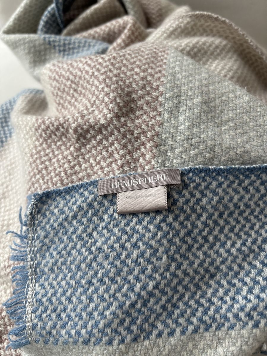 Hemisphere Foulards, Tücher & Schals: Hemisphere Schal Cashmere – Gebraucht aus Untersiggenthal von vs5_n2r2 1