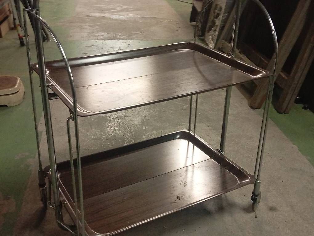 Carrelli di servizio: Retro Servierwagen der 60er Jahre – Usato da Basel venduto da Petergunn 2