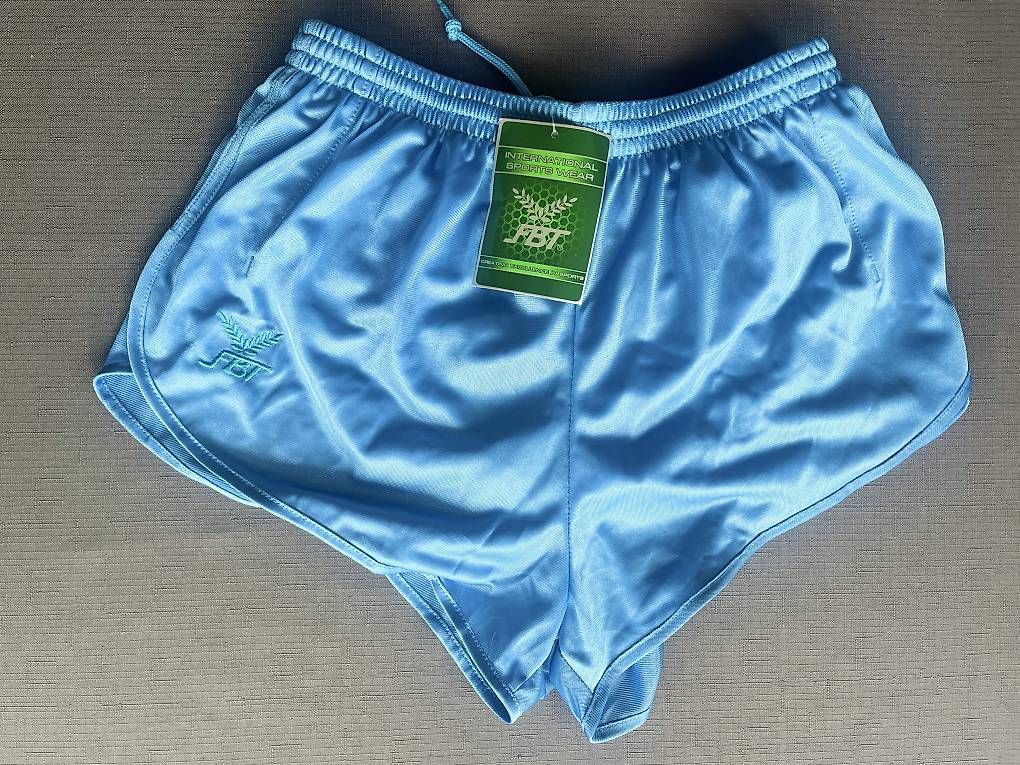 Pantaloni: Herren-Laufhose  – Usato da Lausen venduto da Zubsi